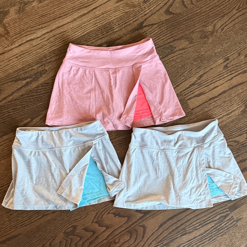 Old Navy Active Skorts in Gray and Aqua